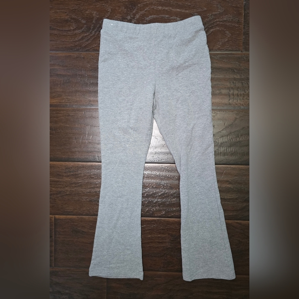 365 Kids from Garanimals Girls Grey Flared Stretchy Yoga Pants Size 10